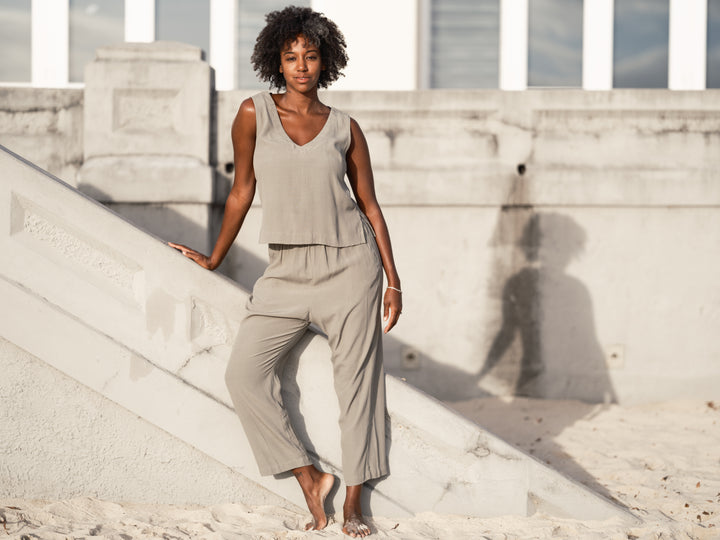 V NECK SINGLET Sage Green