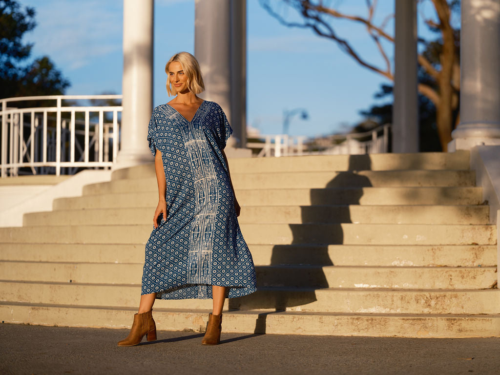 THE SUNDAY KAFTAN - Indigo