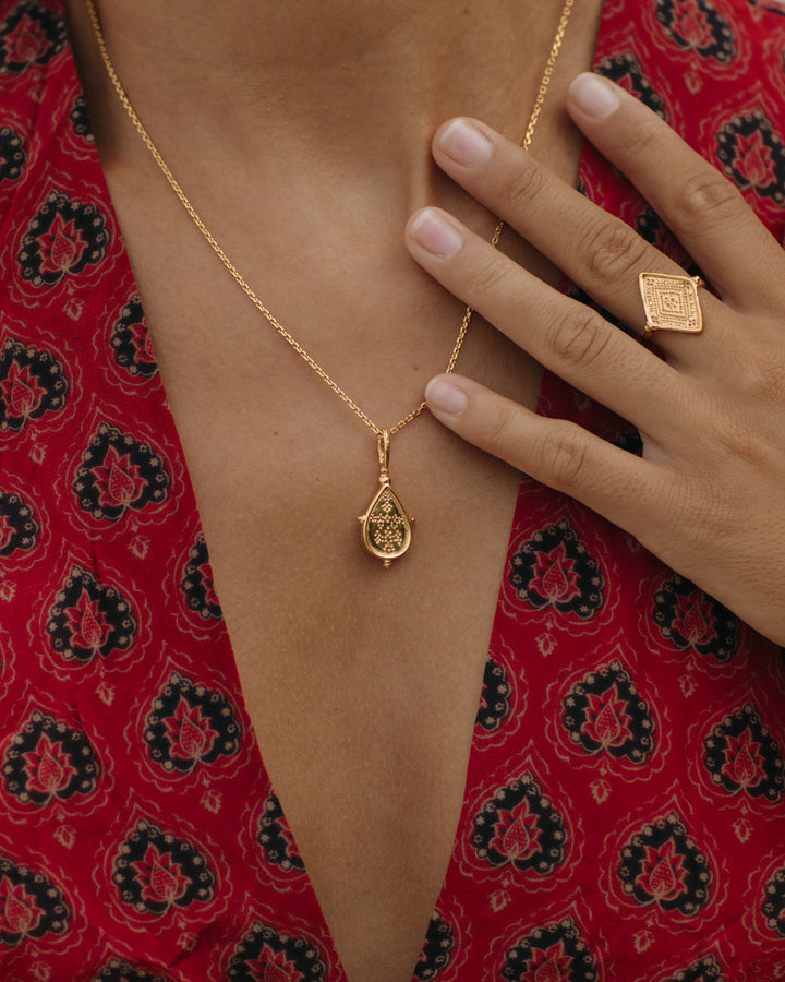 NAHLA Necklace 22k gold plated